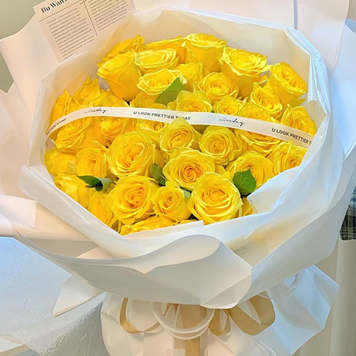 鲜花：幸好有你 33枝黄玫瑰